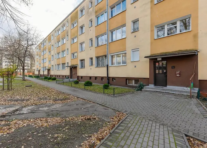 Family With Two Bedrooms And Balcony In By Renters Appartement Warschau